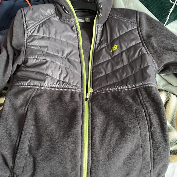 New  Balance Jacket EUC - Picture 3 of 3